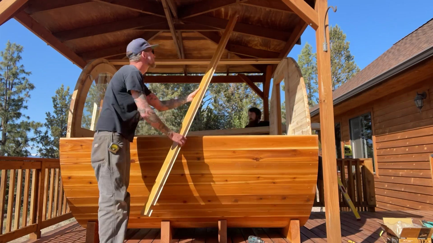 Ember Saunas craftsman building a cedar sauna in Bend, Oregon