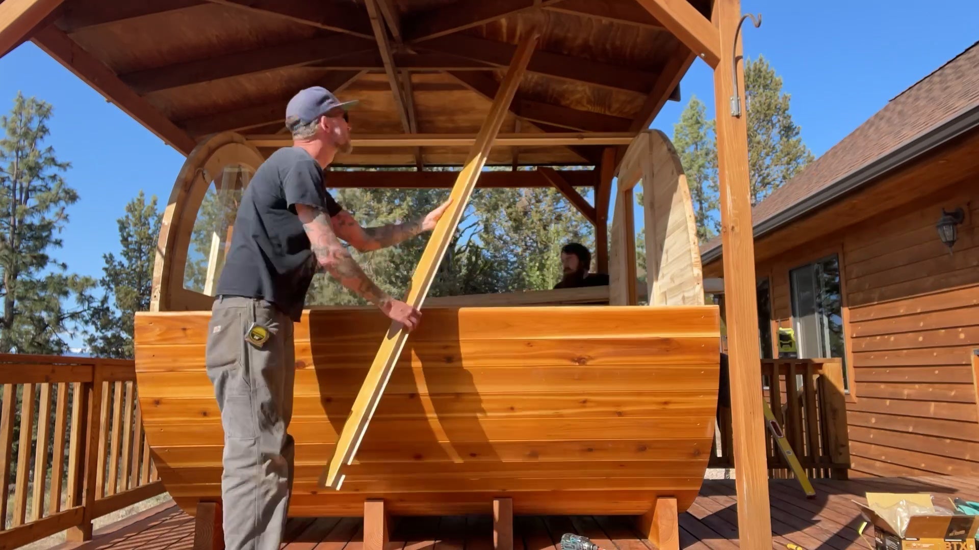 Ember Saunas craftsman building a cedar sauna in Bend, Oregon